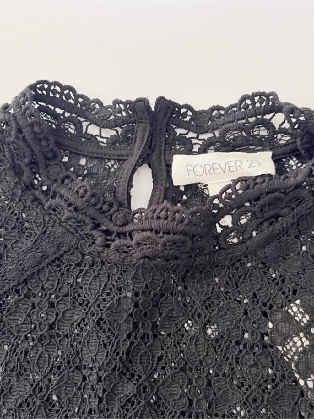 Forever 21 Black Crochet Lace Long Sleeve Crop Top - Picture 7 of 14